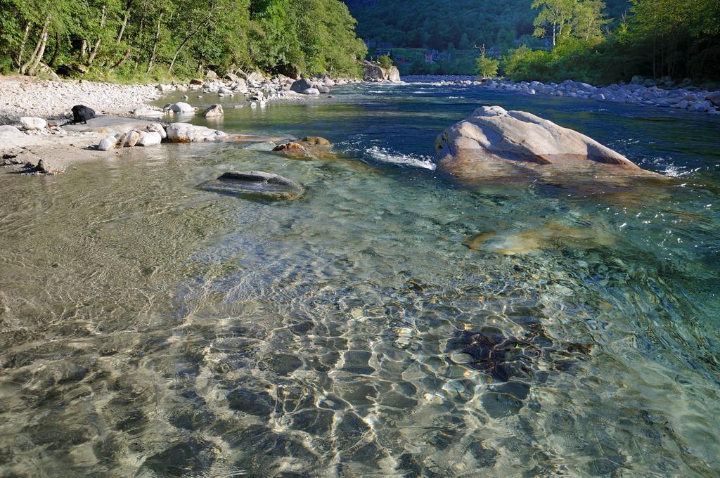 Myverzasca Resort Casa Rossa Brione  Екстериор снимка
