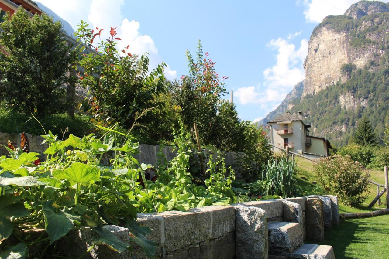 Myverzasca Resort Casa Rossa Brione  Екстериор снимка